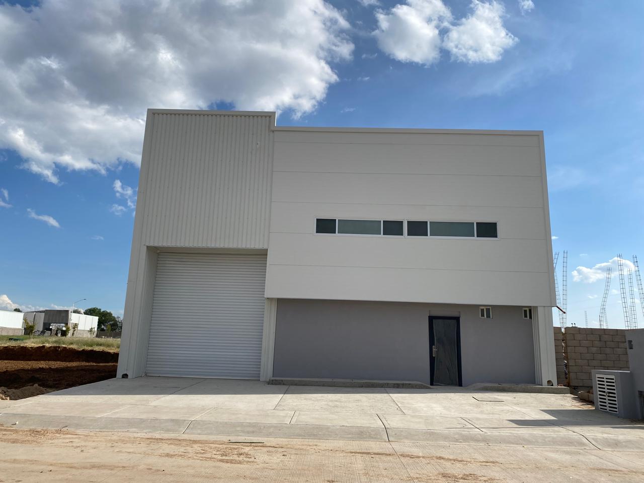 NAVE INDUSTRIAL